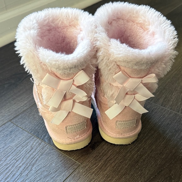Pink Fur Boots Size 1 - Picture 6 of 10